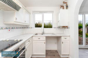 Kitchen- click for photo gallery